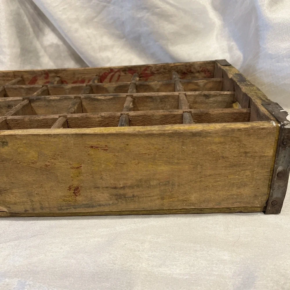 Vintage COCA COLA 24 Bottle Yellow Red Soda Pop Wooden Wood Crate Carrier Coke